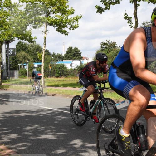 10.08.2025 - GEWOBA Citytriathlon Bremen Yannick Fuchs http://msf.ph/oto/8560426 10.08.2025 12:07:26 Radfahren 650, 740, 786, 815, 831 meine-sportfotos.de