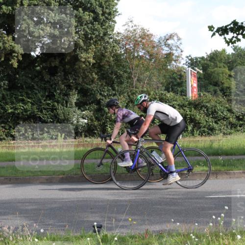 10.08.2025 - GEWOBA Citytriathlon Bremen Yannick Fuchs http://msf.ph/oto/8560428 10.08.2025 10:38:21 Radfahren 5, 19, 93, 101, 207, 211, 247, 391, 463, 475, 482 meine-sportfotos.de