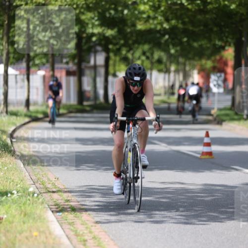 10.08.2025 - GEWOBA Citytriathlon Bremen Yannick Fuchs http://msf.ph/oto/8560445 10.08.2025 12:42:38 Radfahren 611, 613, 909, 944, 953 meine-sportfotos.de