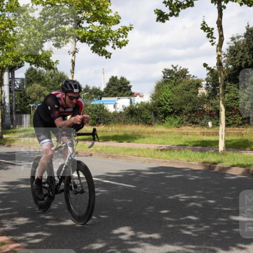 10.08.2025 - GEWOBA Citytriathlon Bremen Yannick Fuchs http://msf.ph/oto/8560455 10.08.2025 12:07:41 Radfahren 559, 609, 646, 650, 660, 693, 705, 706, 721, 723, 740, 815, 879 meine-sportfotos.de
