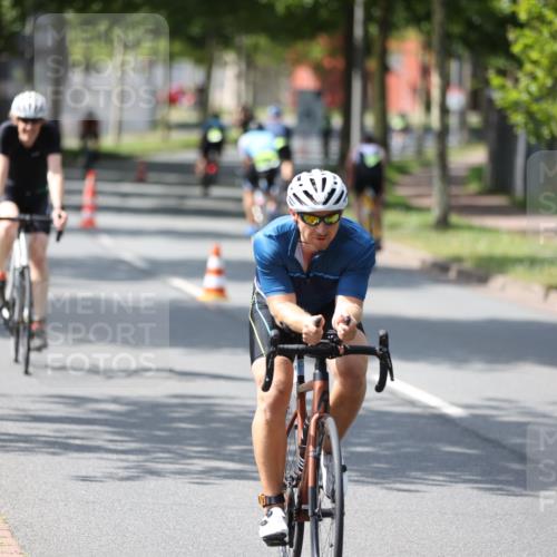 10.08.2025 - GEWOBA Citytriathlon Bremen Yannick Fuchs http://msf.ph/oto/8560462 10.08.2025 14:19:17 Radfahren 124, 126, 139, 162, 201, 227, 239, 254 meine-sportfotos.de
