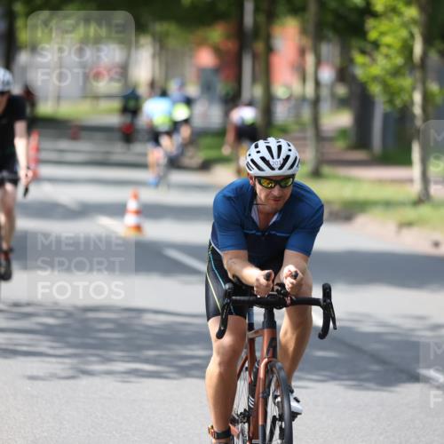 10.08.2025 - GEWOBA Citytriathlon Bremen Yannick Fuchs http://msf.ph/oto/8560465 10.08.2025 14:19:17 Radfahren 124, 126, 139, 162, 201, 227, 239, 254 meine-sportfotos.de