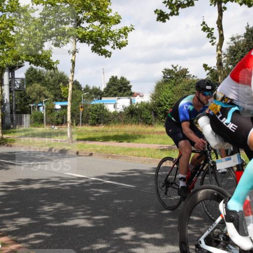 10.08.2025 - GEWOBA Citytriathlon Bremen Yannick Fuchs http://msf.ph/oto/8560481 10.08.2025 12:07:48 Radfahren 559, 609, 646, 660, 693, 696, 698, 705, 706, 721, 723, 740, 879 meine-sportfotos.de