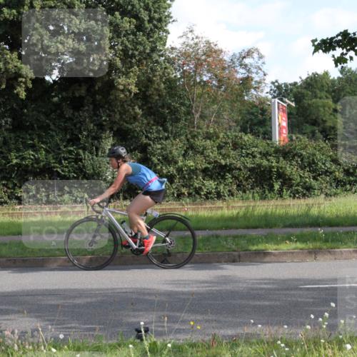 10.08.2025 - GEWOBA Citytriathlon Bremen Yannick Fuchs http://msf.ph/oto/8560485 10.08.2025 10:38:22 Radfahren 5, 19, 93, 101, 207, 211, 247, 391, 463, 475, 482 meine-sportfotos.de