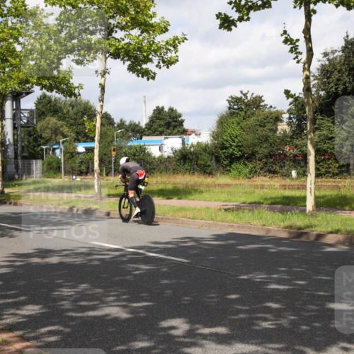 10.08.2025 - GEWOBA Citytriathlon Bremen Yannick Fuchs http://msf.ph/oto/8560487 10.08.2025 12:07:50 Radfahren 559, 609, 646, 660, 693, 696, 698, 705, 706, 721, 723, 879 meine-sportfotos.de