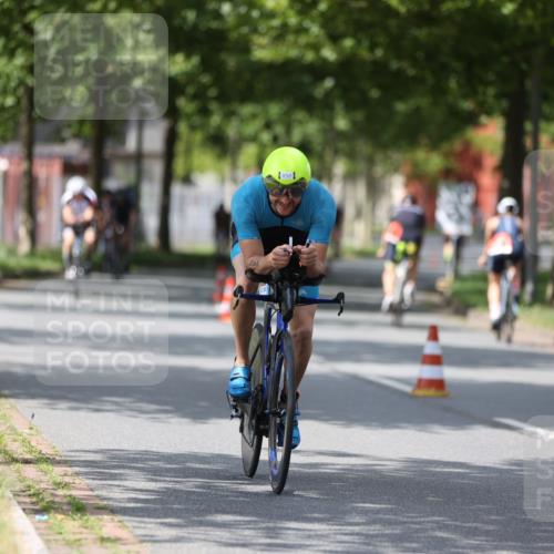 10.08.2025 - GEWOBA Citytriathlon Bremen Yannick Fuchs http://msf.ph/oto/8560502 10.08.2025 12:42:49 Radfahren 628, 644, 684, 710, 846, 850, 871, 909, 944, 953 meine-sportfotos.de
