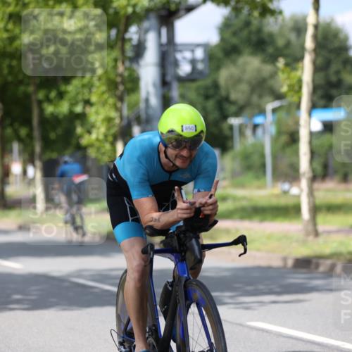 10.08.2025 - GEWOBA Citytriathlon Bremen Yannick Fuchs http://msf.ph/oto/8560516 10.08.2025 12:42:50 Radfahren 628, 644, 684, 710, 846, 850, 871, 909, 944, 953 meine-sportfotos.de