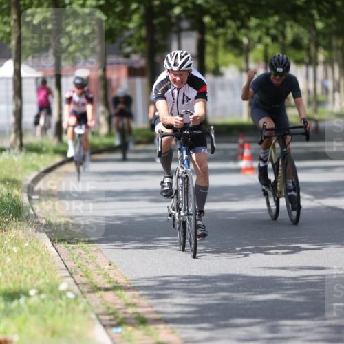 10.08.2025 - GEWOBA Citytriathlon Bremen Yannick Fuchs http://msf.ph/oto/8560519 10.08.2025 12:42:53 Radfahren 628, 644, 684, 710, 846, 850, 871, 909, 944 meine-sportfotos.de