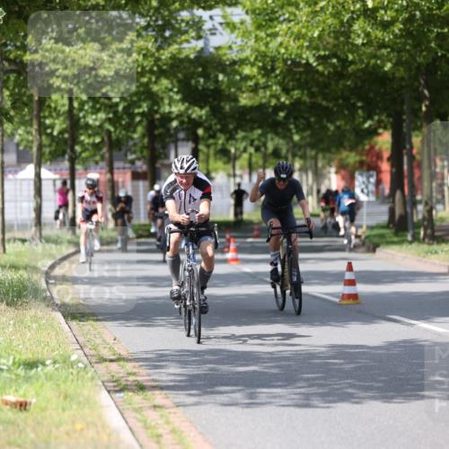 10.08.2025 - GEWOBA Citytriathlon Bremen Yannick Fuchs http://msf.ph/oto/8560523 10.08.2025 12:42:53 Radfahren 628, 644, 684, 710, 846, 850, 871, 909, 944 meine-sportfotos.de