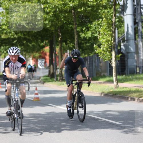 10.08.2025 - GEWOBA Citytriathlon Bremen Yannick Fuchs http://msf.ph/oto/8560535 10.08.2025 12:42:54 Radfahren 628, 644, 684, 710, 846, 850, 871, 909 meine-sportfotos.de