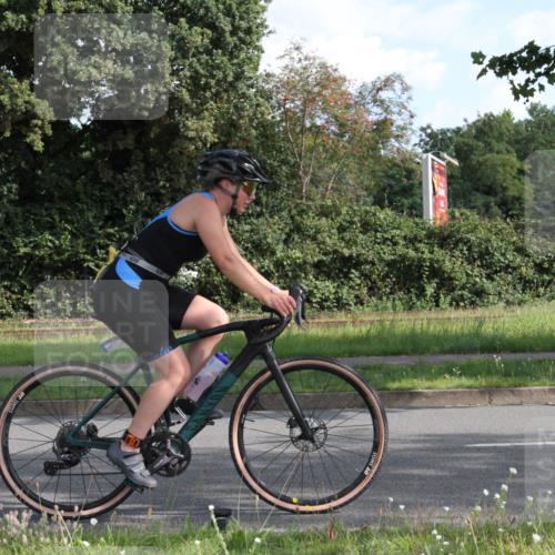 10.08.2025 - GEWOBA Citytriathlon Bremen Yannick Fuchs http://msf.ph/oto/8560572 10.08.2025 10:38:35 Radfahren 5, 31, 63, 101, 163, 211, 391, 429, 443, 463, 475, 513 meine-sportfotos.de