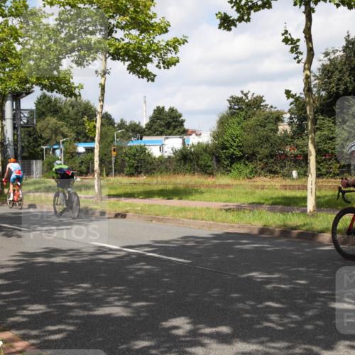 10.08.2025 - GEWOBA Citytriathlon Bremen Yannick Fuchs http://msf.ph/oto/8560573 10.08.2025 12:08:36 Radfahren 597, 603, 608, 661, 672, 677, 737, 797, 883 meine-sportfotos.de