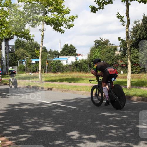 10.08.2025 - GEWOBA Citytriathlon Bremen Yannick Fuchs http://msf.ph/oto/8560576 10.08.2025 12:08:36 Radfahren 597, 603, 608, 661, 672, 677, 737, 797, 883 meine-sportfotos.de