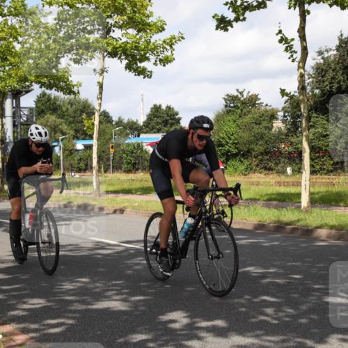 10.08.2025 - GEWOBA Citytriathlon Bremen Yannick Fuchs http://msf.ph/oto/8560601 10.08.2025 12:08:53 Radfahren 619, 677, 684, 727, 850, 883 meine-sportfotos.de
