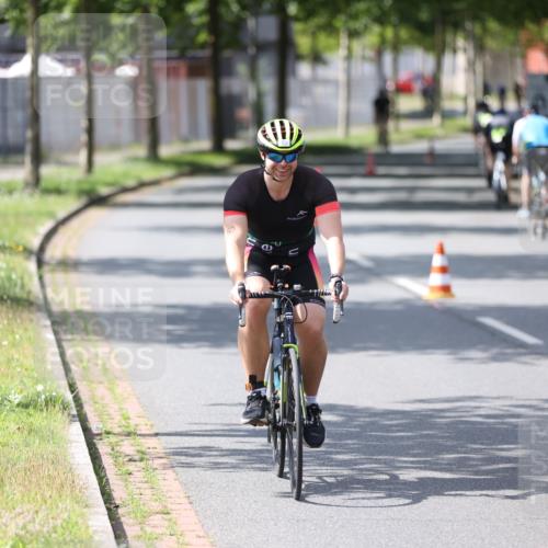 10.08.2025 - GEWOBA Citytriathlon Bremen Yannick Fuchs http://msf.ph/oto/8560612 10.08.2025 14:19:50 Radfahren 36, 59, 170, 174, 287 meine-sportfotos.de