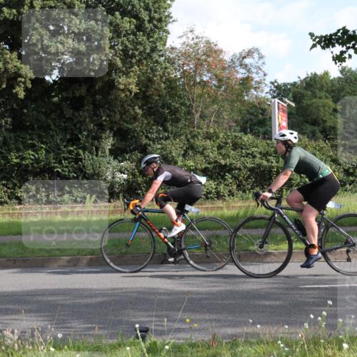 10.08.2025 - GEWOBA Citytriathlon Bremen Yannick Fuchs http://msf.ph/oto/8560614 10.08.2025 10:38:39 Radfahren 31, 63, 119, 163, 211, 429, 443, 463, 475, 506, 513 meine-sportfotos.de
