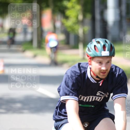 10.08.2025 - GEWOBA Citytriathlon Bremen Yannick Fuchs http://msf.ph/oto/8560658 10.08.2025 14:20:02 Radfahren 18, 36, 130, 195, 238, 256, 257 meine-sportfotos.de