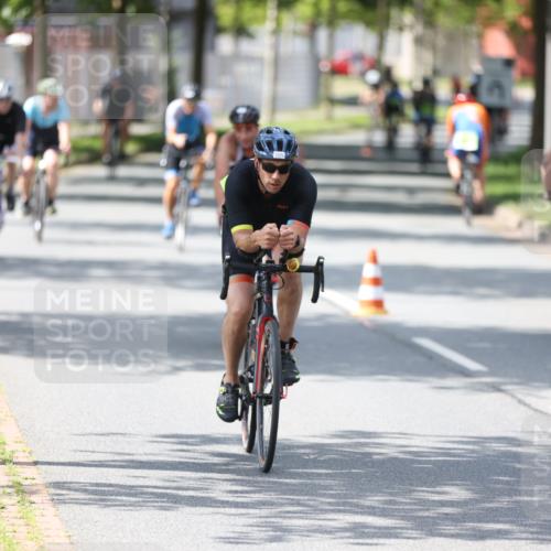 10.08.2025 - GEWOBA Citytriathlon Bremen Yannick Fuchs http://msf.ph/oto/8560661 10.08.2025 14:20:05 Radfahren 18, 36, 52, 130, 195, 197, 238, 256, 257 meine-sportfotos.de