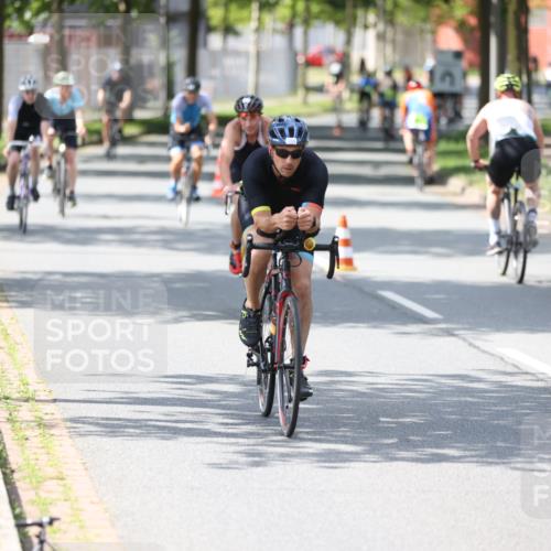 10.08.2025 - GEWOBA Citytriathlon Bremen Yannick Fuchs http://msf.ph/oto/8560665 10.08.2025 14:20:05 Radfahren 18, 36, 52, 130, 195, 197, 238, 256, 257 meine-sportfotos.de