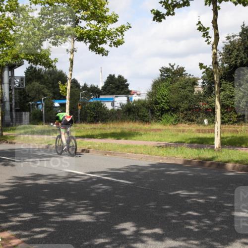 10.08.2025 - GEWOBA Citytriathlon Bremen Yannick Fuchs http://msf.ph/oto/8560671 10.08.2025 12:09:40 Radfahren 633, 674, 688, 697, 703, 814, 849 meine-sportfotos.de