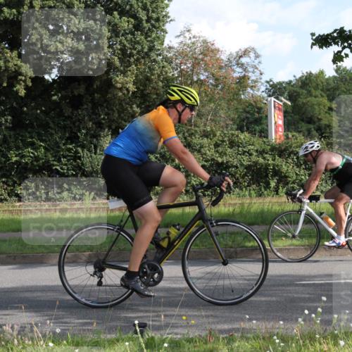 10.08.2025 - GEWOBA Citytriathlon Bremen Yannick Fuchs http://msf.ph/oto/8560700 10.08.2025 10:38:46 Radfahren 31, 63, 119, 163, 417, 429, 443, 506, 513 meine-sportfotos.de