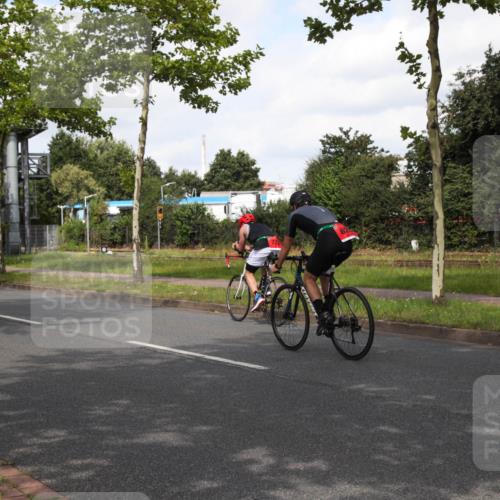 10.08.2025 - GEWOBA Citytriathlon Bremen Yannick Fuchs http://msf.ph/oto/8560707 10.08.2025 12:09:48 Radfahren 586, 628, 688, 697, 703, 732, 830, 849 meine-sportfotos.de