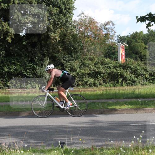 10.08.2025 - GEWOBA Citytriathlon Bremen Yannick Fuchs http://msf.ph/oto/8560712 10.08.2025 10:38:47 Radfahren 31, 63, 119, 163, 417, 429, 443, 498, 506, 513 meine-sportfotos.de