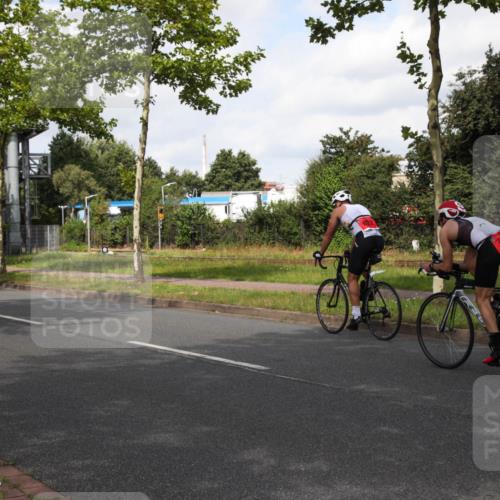 10.08.2025 - GEWOBA Citytriathlon Bremen Yannick Fuchs http://msf.ph/oto/8560718 10.08.2025 12:09:52 Radfahren 586, 607, 628, 688, 697, 703, 732, 830, 849 meine-sportfotos.de