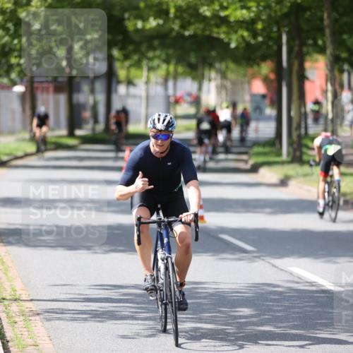 10.08.2025 - GEWOBA Citytriathlon Bremen Yannick Fuchs http://msf.ph/oto/8560725 10.08.2025 14:20:10 Radfahren 18, 29, 36, 52, 130, 195, 197, 238, 256, 257 meine-sportfotos.de