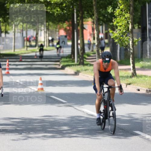 10.08.2025 - GEWOBA Citytriathlon Bremen Yannick Fuchs http://msf.ph/oto/8560754 10.08.2025 14:20:16 Radfahren 18, 29, 52, 130, 195, 197, 238, 256, 257 meine-sportfotos.de