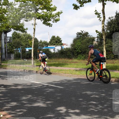 10.08.2025 - GEWOBA Citytriathlon Bremen Yannick Fuchs http://msf.ph/oto/8560755 10.08.2025 12:10:01 Radfahren 586, 607, 628, 688, 732, 830, 849, 1024 meine-sportfotos.de
