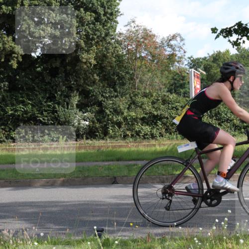 10.08.2025 - GEWOBA Citytriathlon Bremen Yannick Fuchs http://msf.ph/oto/8560771 10.08.2025 10:38:49 Radfahren 31, 63, 119, 163, 417, 429, 443, 498, 506, 513 meine-sportfotos.de