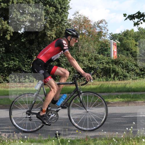 10.08.2025 - GEWOBA Citytriathlon Bremen Yannick Fuchs http://msf.ph/oto/8560793 10.08.2025 10:38:52 Radfahren 31, 63, 113, 119, 417, 429, 443, 498, 499, 506 meine-sportfotos.de