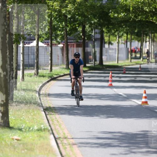 10.08.2025 - GEWOBA Citytriathlon Bremen Yannick Fuchs http://msf.ph/oto/8560798 10.08.2025 14:20:22 Radfahren 28, 29, 35, 52, 67, 80, 197 meine-sportfotos.de