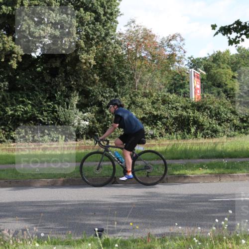 10.08.2025 - GEWOBA Citytriathlon Bremen Yannick Fuchs http://msf.ph/oto/8560803 10.08.2025 10:38:53 Radfahren 31, 63, 113, 119, 417, 429, 443, 498, 499, 506 meine-sportfotos.de