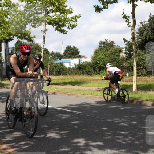 10.08.2025 - GEWOBA Citytriathlon Bremen Yannick Fuchs http://msf.ph/oto/8560806 10.08.2025 12:10:31 Radfahren 629, 644, 647, 656, 710, 712, 722, 730, 755, 819, 889, 1014 meine-sportfotos.de
