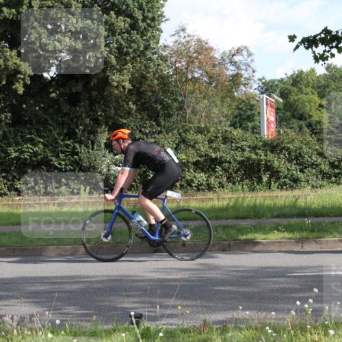 10.08.2025 - GEWOBA Citytriathlon Bremen Yannick Fuchs http://msf.ph/oto/8560813 10.08.2025 10:38:56 Radfahren 31, 63, 111, 113, 119, 417, 429, 443, 498, 499, 506 meine-sportfotos.de