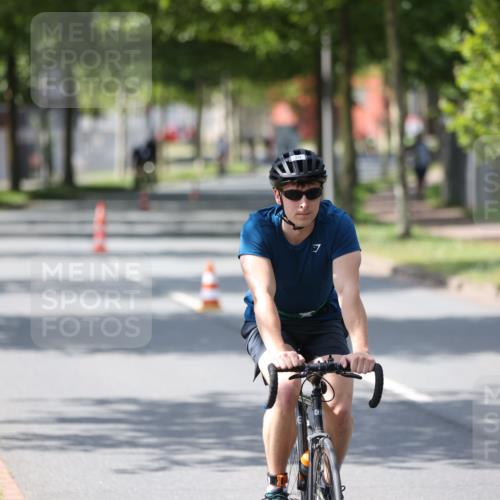 10.08.2025 - GEWOBA Citytriathlon Bremen Yannick Fuchs http://msf.ph/oto/8560821 10.08.2025 14:20:24 Radfahren 28, 29, 35, 52, 67, 80, 197, 274 meine-sportfotos.de