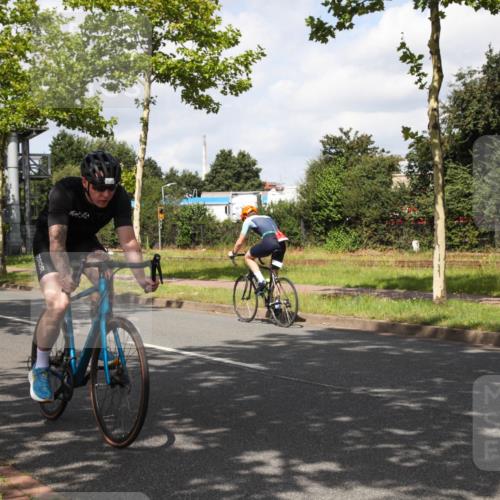 10.08.2025 - GEWOBA Citytriathlon Bremen Yannick Fuchs http://msf.ph/oto/8560829 10.08.2025 12:10:39 Radfahren 573, 622, 629, 644, 647, 651, 656, 659, 685, 712, 722, 730, 748, 755, 819, 889, 1014 meine-sportfotos.de