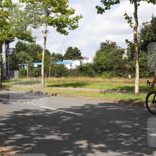 10.08.2025 - GEWOBA Citytriathlon Bremen Yannick Fuchs http://msf.ph/oto/8560835 10.08.2025 12:10:41 Radfahren 573, 622, 629, 644, 647, 651, 656, 659, 685, 712, 722, 730, 748, 755, 819, 889, 898, 1014 meine-sportfotos.de