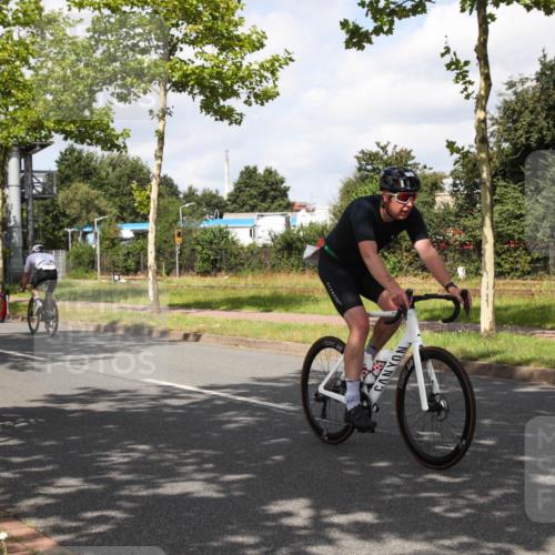 10.08.2025 - GEWOBA Citytriathlon Bremen Yannick Fuchs http://msf.ph/oto/8560838 10.08.2025 12:10:42 Radfahren 573, 622, 629, 644, 647, 651, 656, 659, 685, 712, 722, 730, 748, 755, 819, 889, 898, 1014 meine-sportfotos.de