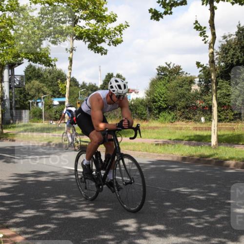 10.08.2025 - GEWOBA Citytriathlon Bremen Yannick Fuchs http://msf.ph/oto/8560856 10.08.2025 12:10:46 Radfahren 573, 622, 625, 629, 644, 651, 656, 659, 685, 712, 716, 722, 730, 748, 755, 812, 819, 898, 1014 meine-sportfotos.de