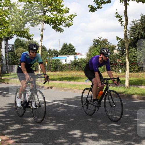 10.08.2025 - GEWOBA Citytriathlon Bremen Yannick Fuchs http://msf.ph/oto/8560861 10.08.2025 12:10:51 Radfahren 573, 622, 625, 629, 651, 656, 659, 685, 712, 716, 722, 748, 812, 819, 898 meine-sportfotos.de