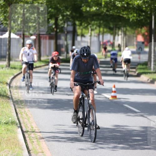 10.08.2025 - GEWOBA Citytriathlon Bremen Yannick Fuchs http://msf.ph/oto/8560863 10.08.2025 14:20:36 Radfahren 11, 28, 35, 67, 69, 80, 216, 229, 272, 274, 281, 312 meine-sportfotos.de
