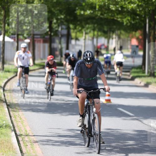 10.08.2025 - GEWOBA Citytriathlon Bremen Yannick Fuchs http://msf.ph/oto/8560867 10.08.2025 14:20:36 Radfahren 11, 28, 35, 67, 69, 80, 216, 229, 272, 274, 281, 312 meine-sportfotos.de