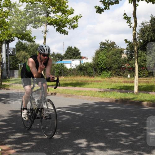 10.08.2025 - GEWOBA Citytriathlon Bremen Yannick Fuchs http://msf.ph/oto/8560873 10.08.2025 12:10:58 Radfahren 573, 622, 625, 651, 659, 669, 685, 687, 716, 800, 812, 835, 898 meine-sportfotos.de