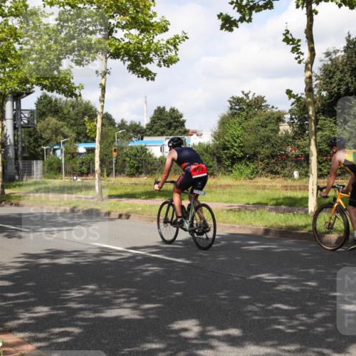 10.08.2025 - GEWOBA Citytriathlon Bremen Yannick Fuchs http://msf.ph/oto/8560886 10.08.2025 12:11:04 Radfahren 625, 651, 669, 679, 687, 716, 800, 812, 835, 898 meine-sportfotos.de