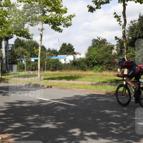 10.08.2025 - GEWOBA Citytriathlon Bremen Yannick Fuchs http://msf.ph/oto/8560916 10.08.2025 12:11:19 Radfahren 575, 645, 669, 679, 687, 713, 835, 894 meine-sportfotos.de