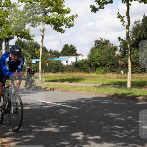 10.08.2025 - GEWOBA Citytriathlon Bremen Yannick Fuchs http://msf.ph/oto/8560949 10.08.2025 12:11:33 Radfahren 578, 583, 645, 713, 894, 1038 meine-sportfotos.de