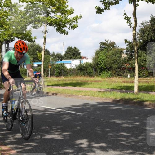 10.08.2025 - GEWOBA Citytriathlon Bremen Yannick Fuchs http://msf.ph/oto/8560956 10.08.2025 12:11:35 Radfahren 578, 583, 645, 752, 894, 1038 meine-sportfotos.de